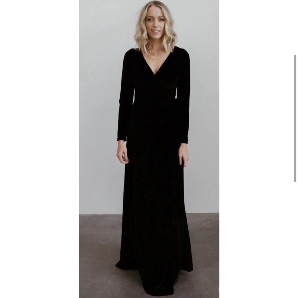 Baltic Born Women’s XL Esmerelda Black Velvet Wrap Maxi Dress Long Sleeve